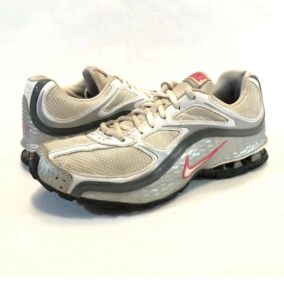Nike Reax Run 5 Womens Size 9 White Silver Athletic Running Shoes 407987-116 - Picture 3 of 8